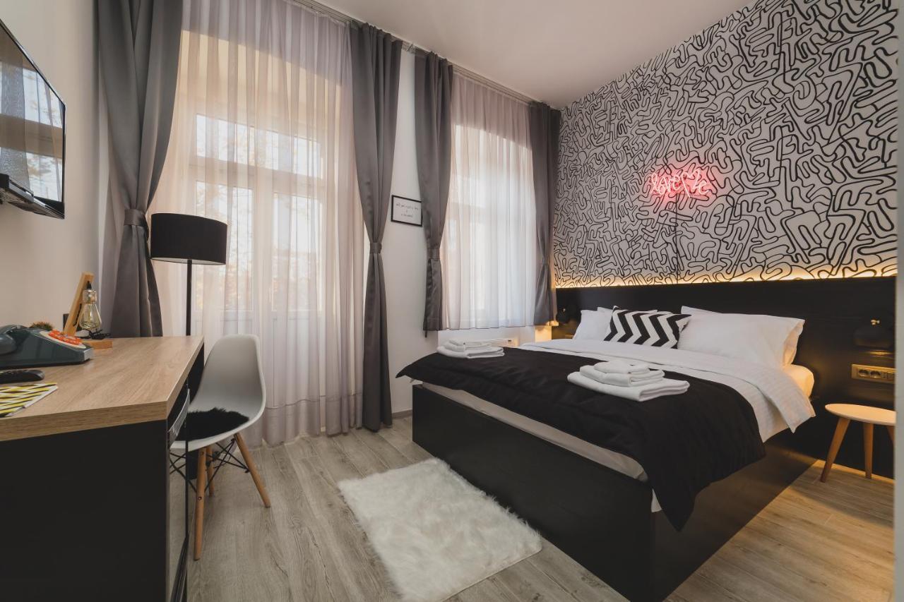 Hotel Marienplatz Podgorica Exterior photo